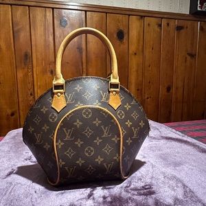 Louis Vuitton Ellipse pm size